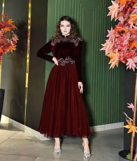 Distinctive velvet princess dress